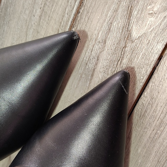 Deltan Pointed Toe Leather Heels In Black Size Women's 10 - Picture 13 of 13